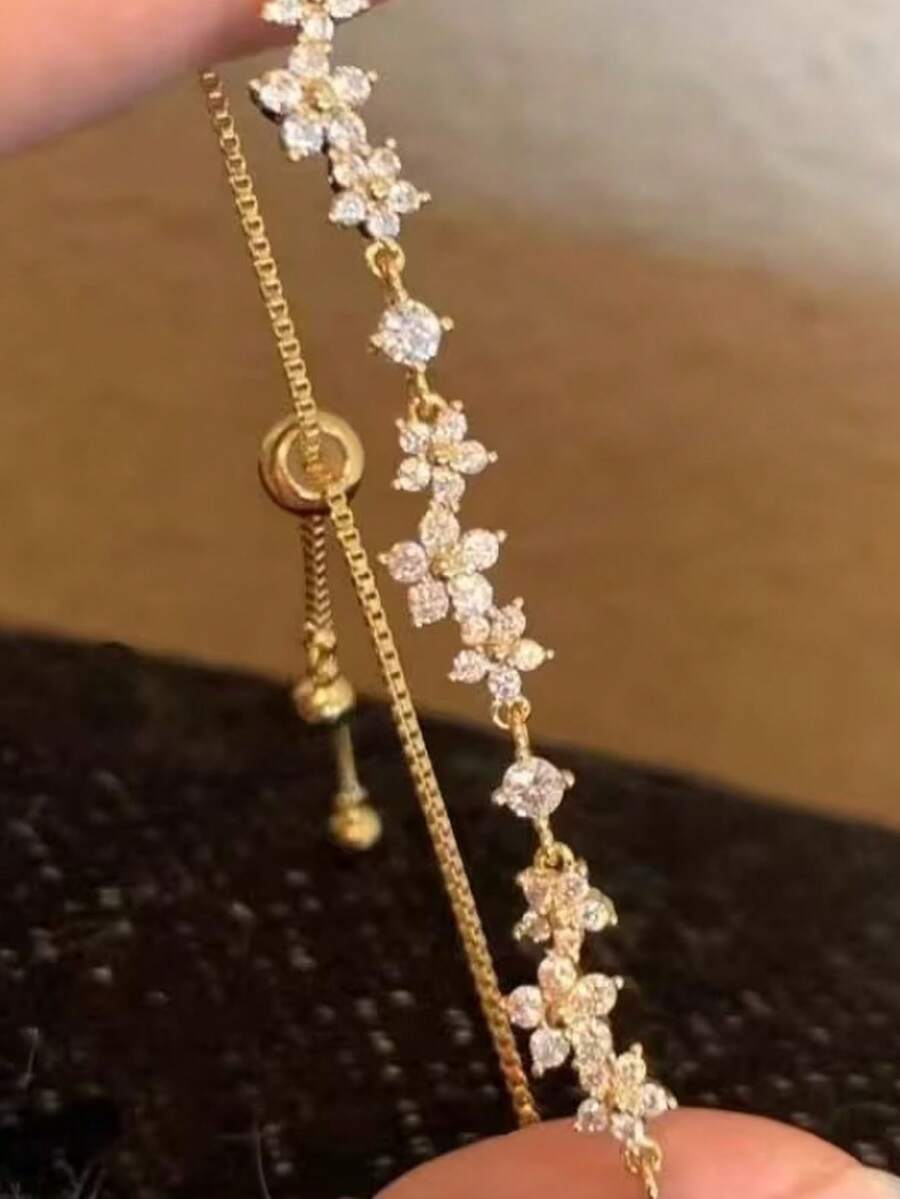 Elegant Floral Adjustable Bracelet