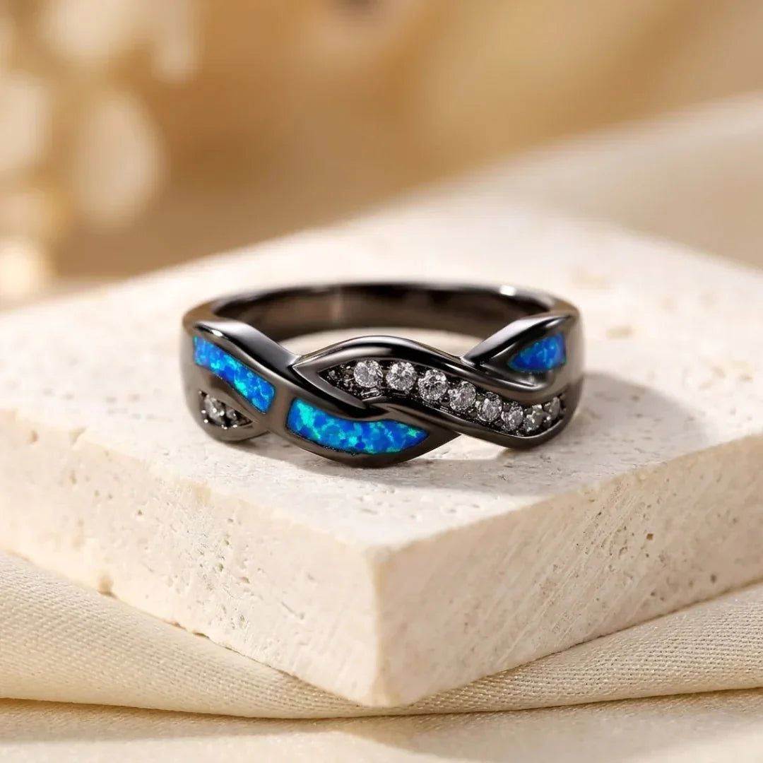 Twisted Pavé Ring – Silver