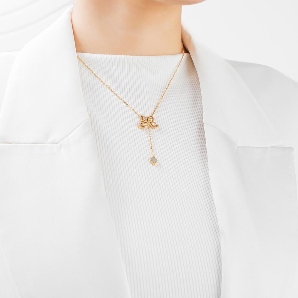 Floral Crystal Pendant Necklace 3