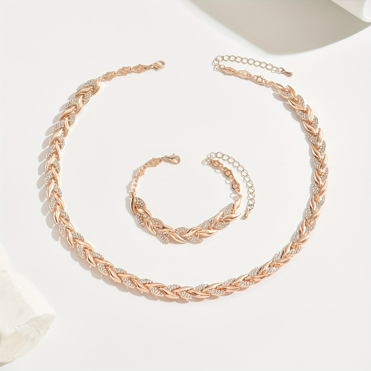 Elegant Fishtail Set with Glass Rhinestones