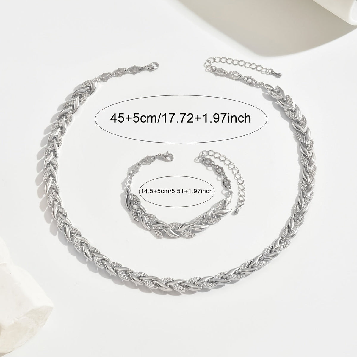 Elegant Fishtail Set with Glass Rhinestones