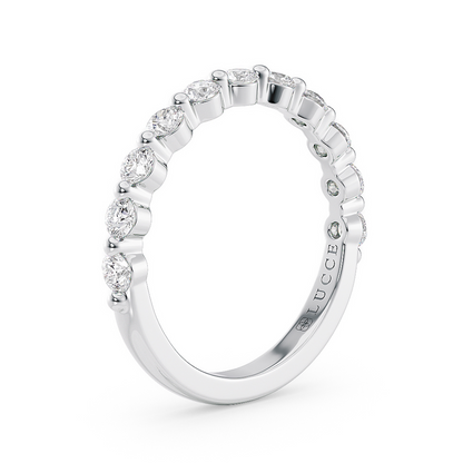 Chiesa Floating Shared Prong Diamond Band