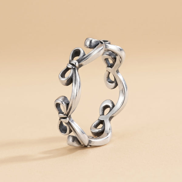 Dainty Bows Ring