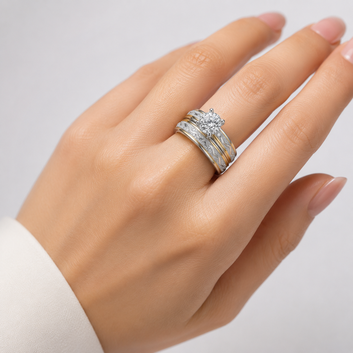 Elegant Diamond Stripe Ring