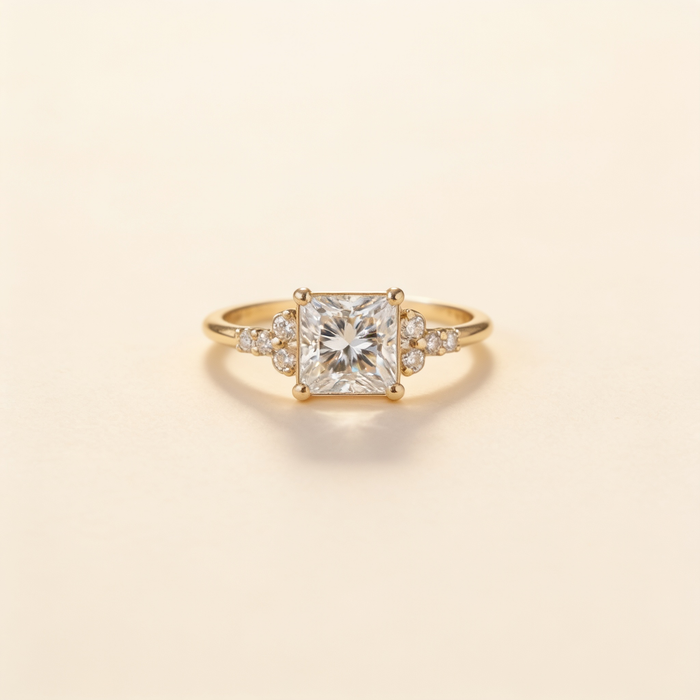 Square Solitaire Ring – Gold