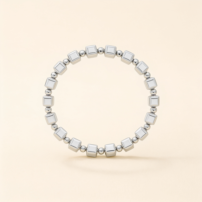 Timeless Silver Bracelet with Cube Pearl Details