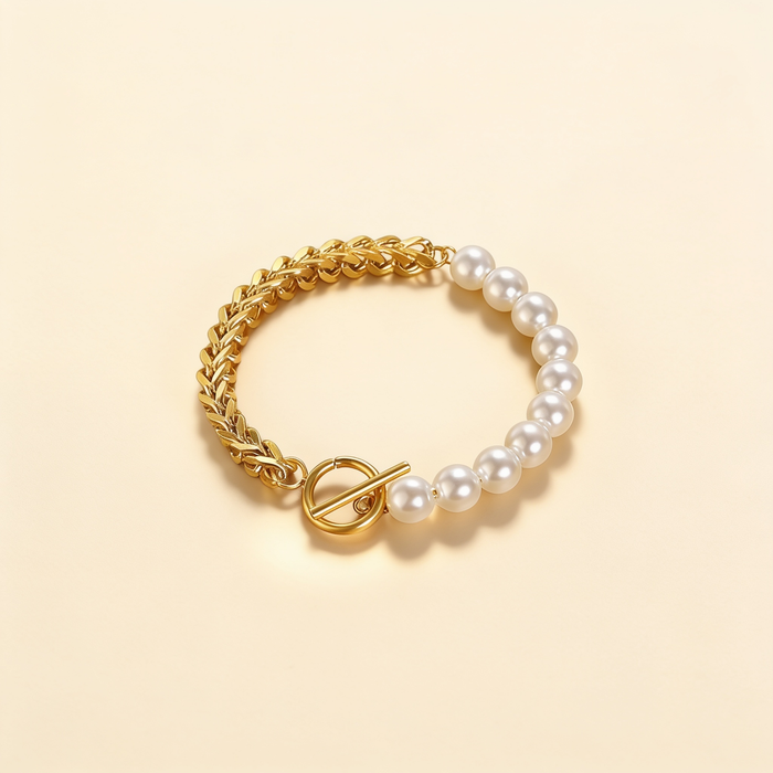 Elegant Gold Bracelet with Pearls