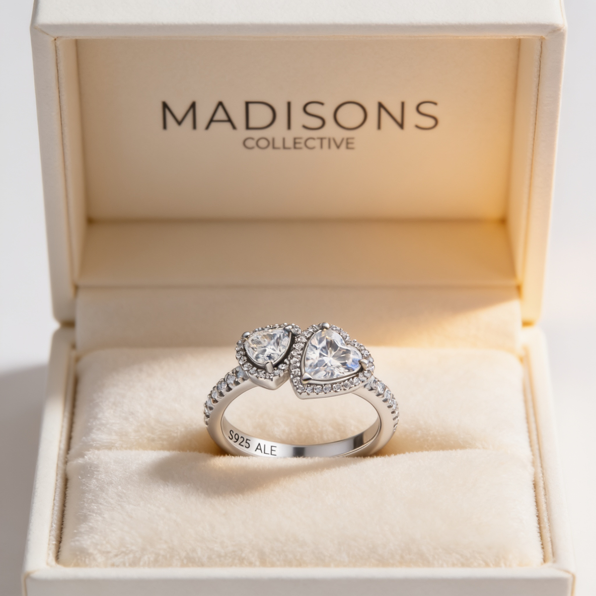 Sparkling Halo Heart Ring