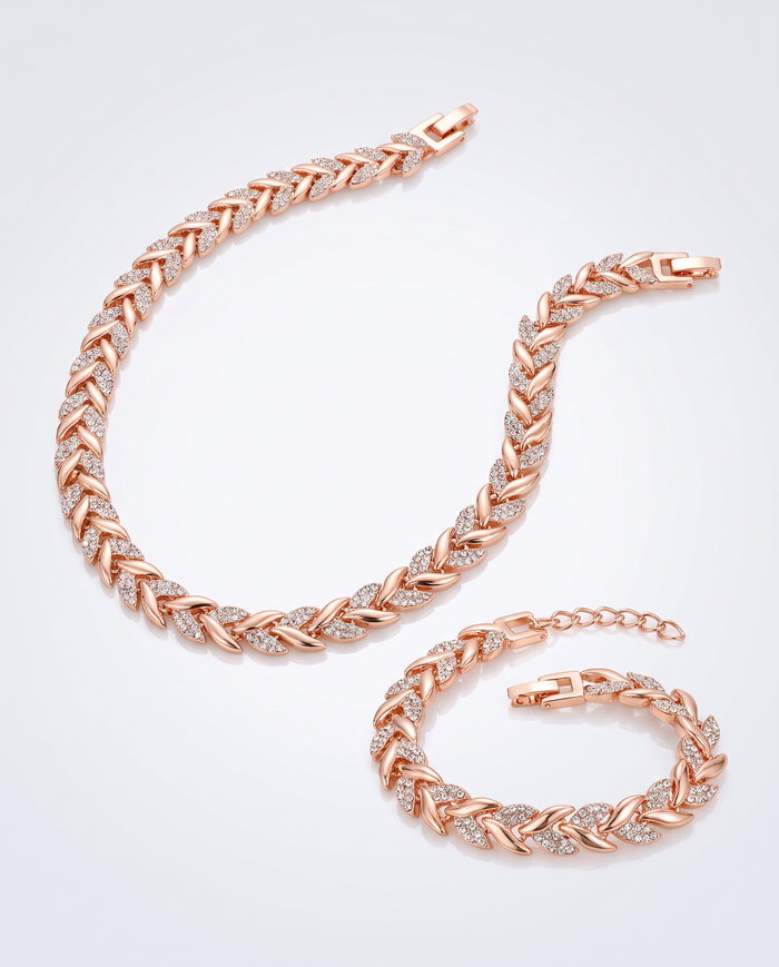 Elegant Fishtail Set with Glass Rhinestones