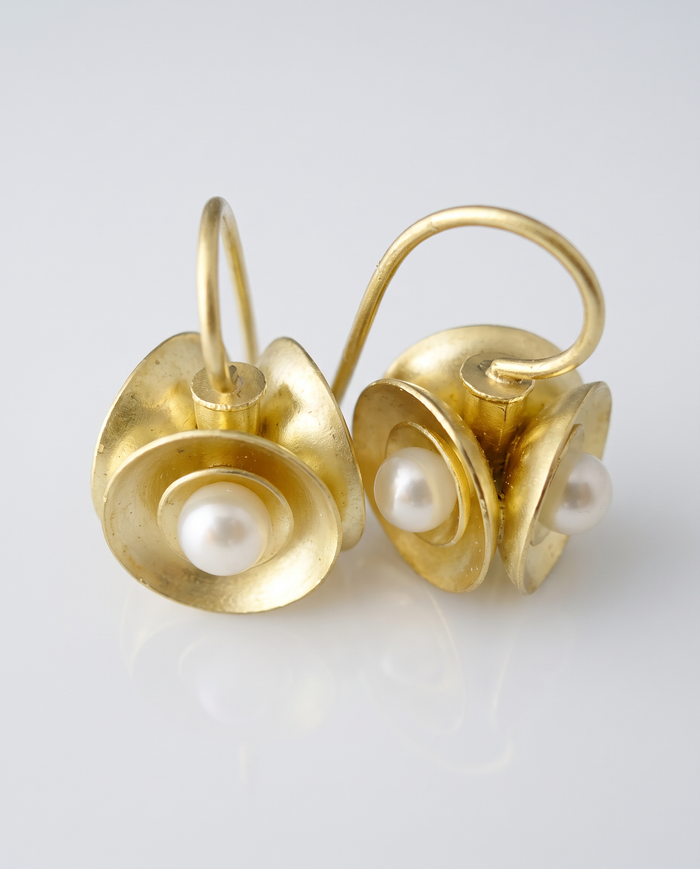 Vintage Gold Pearl Earrings