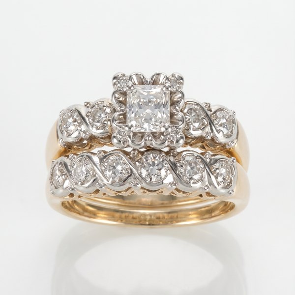 Vintage Radiant Gold Ring