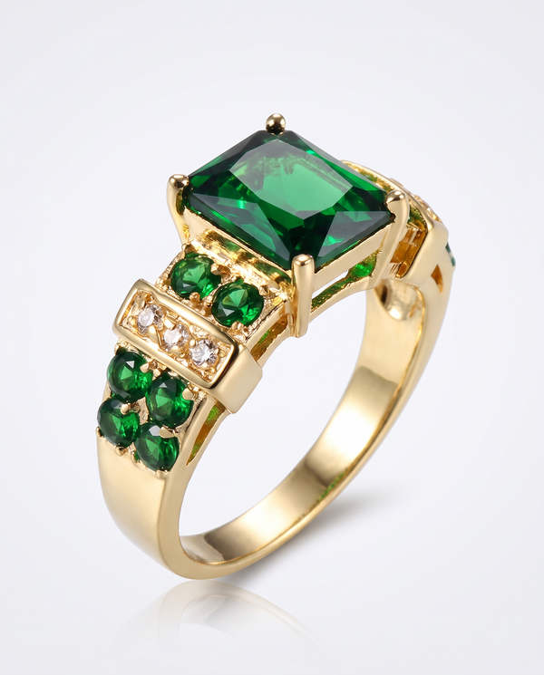 Exquisite Emerald Ring