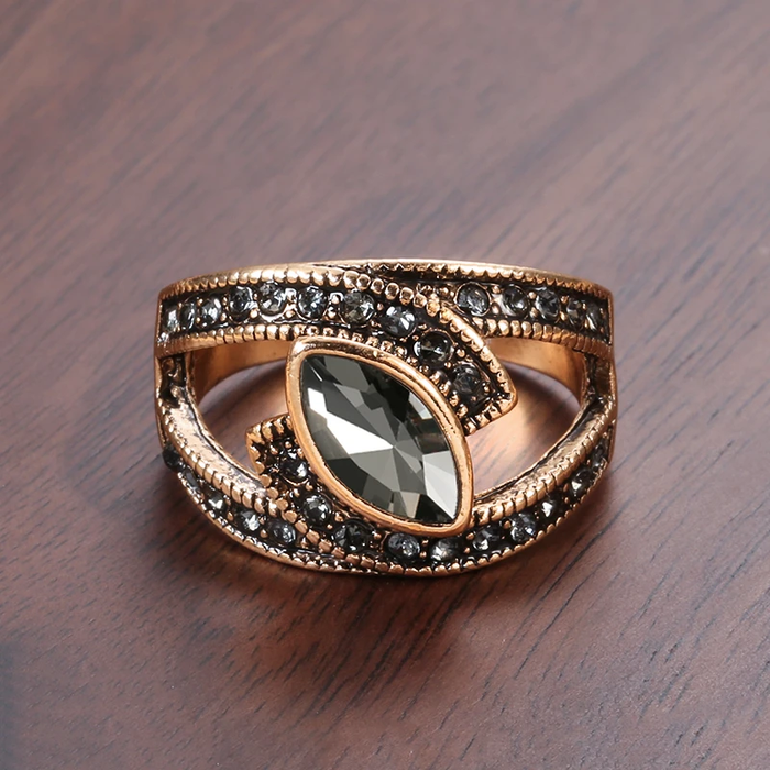 Black Crystal Ring
