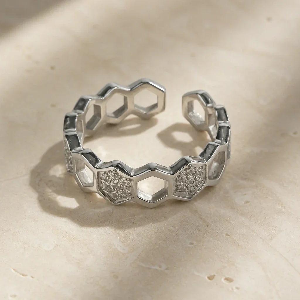 Verona Adjustable Link Chain Ring